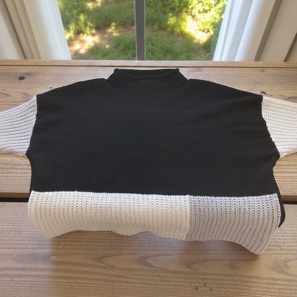 Absolutely Famous Colorblock Chenille Sweater Women’s XL Mock Neck Black & White - Picture 3 of 8